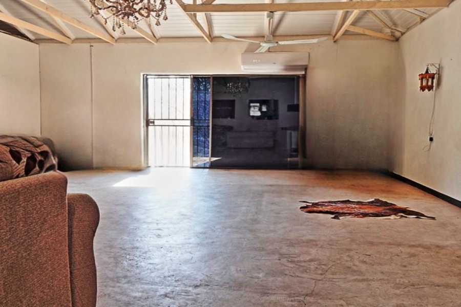 2 Bedroom Property for Sale in Marloth Park Mpumalanga