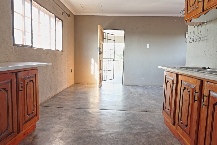 4 Bedroom Property for Sale in Marloth Park Mpumalanga