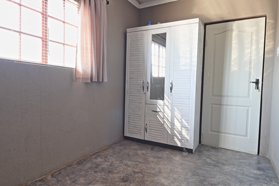 4 Bedroom Property for Sale in Marloth Park Mpumalanga