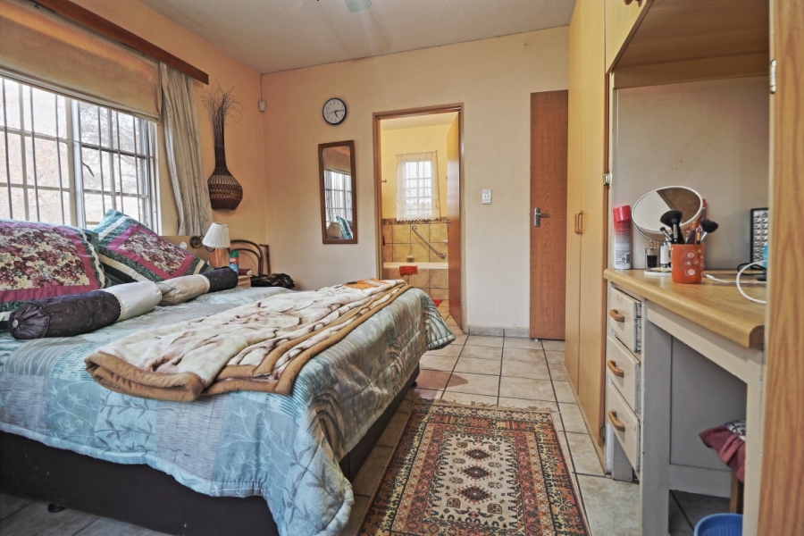 3 Bedroom Property for Sale in Marloth Park Mpumalanga