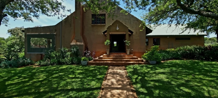 5 Bedroom Property for Sale in White River Estates Mpumalanga