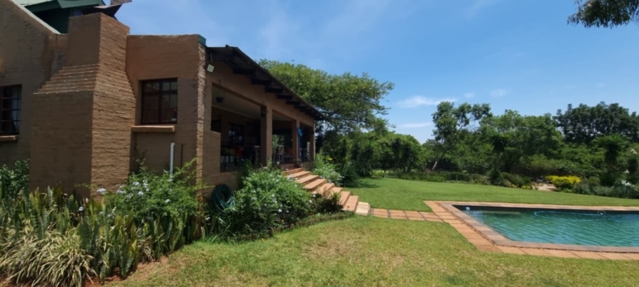 5 Bedroom Property for Sale in White River Estates Mpumalanga