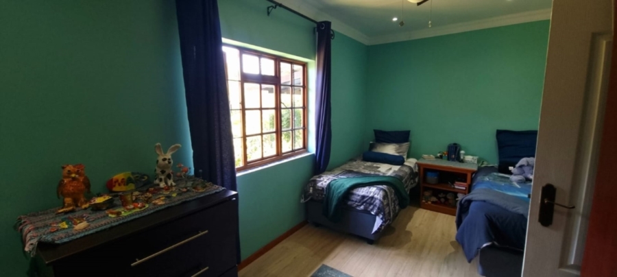 5 Bedroom Property for Sale in White River Estates Mpumalanga