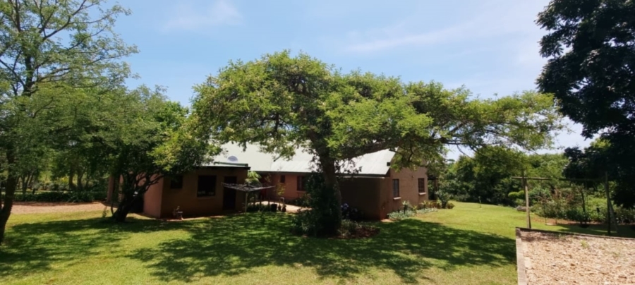 5 Bedroom Property for Sale in White River Estates Mpumalanga