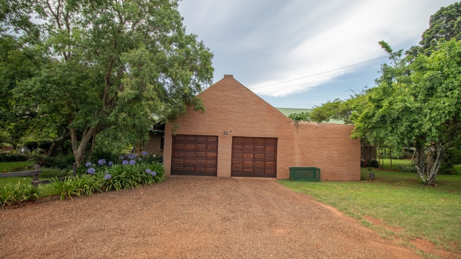 5 Bedroom Property for Sale in White River Estates Mpumalanga