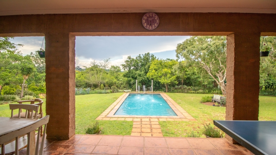 5 Bedroom Property for Sale in White River Estates Mpumalanga