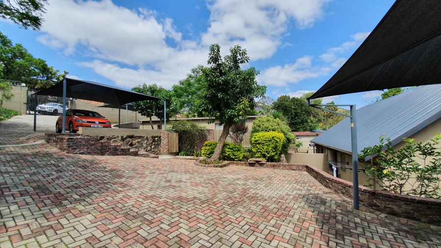 6 Bedroom Property for Sale in Nelspruit Ext 2 Mpumalanga