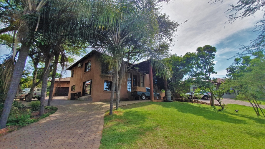 5 Bedroom Property for Sale in Ntulo Wildlife Estate Mpumalanga