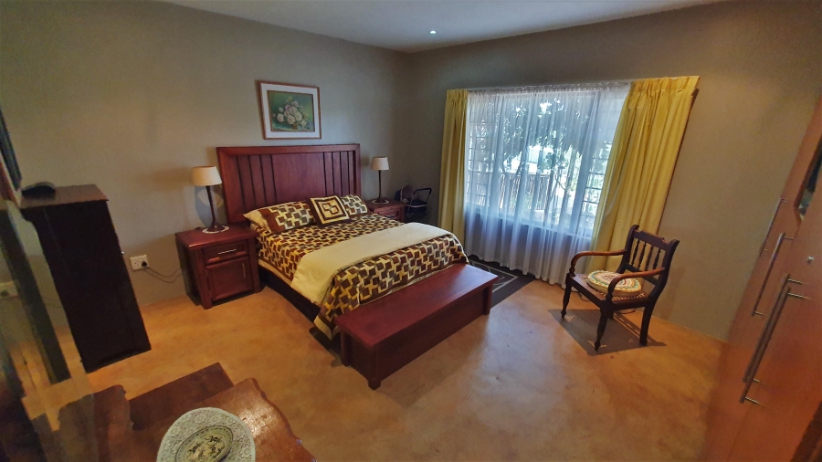 5 Bedroom Property for Sale in Ntulo Wildlife Estate Mpumalanga