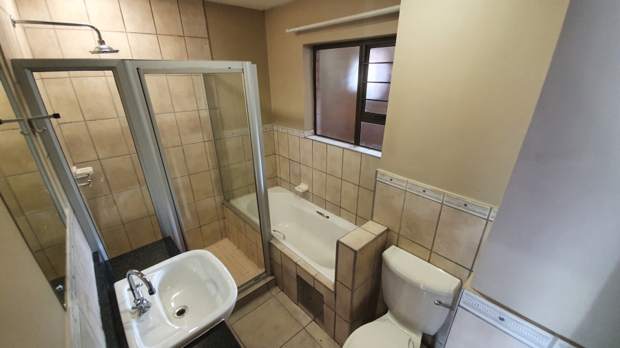 1 Bedroom Property for Sale in Nelspruit Ext 2 Mpumalanga