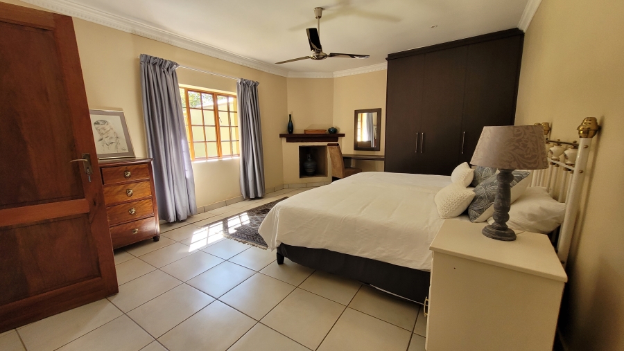 7 Bedroom Property for Sale in White River Mpumalanga