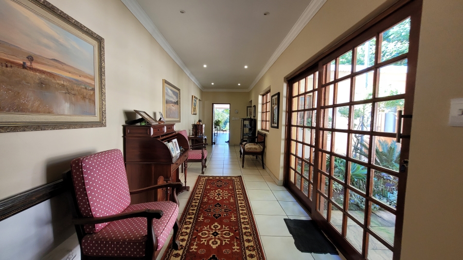 7 Bedroom Property for Sale in White River Mpumalanga