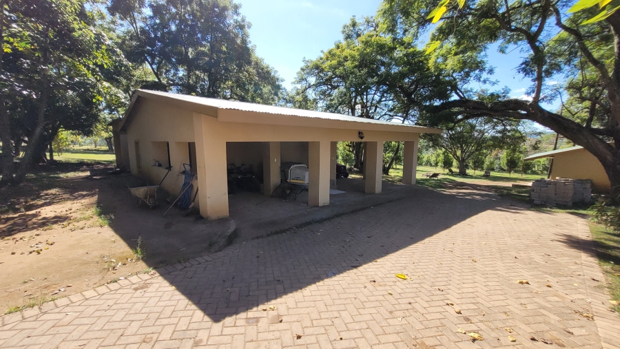 7 Bedroom Property for Sale in White River Mpumalanga