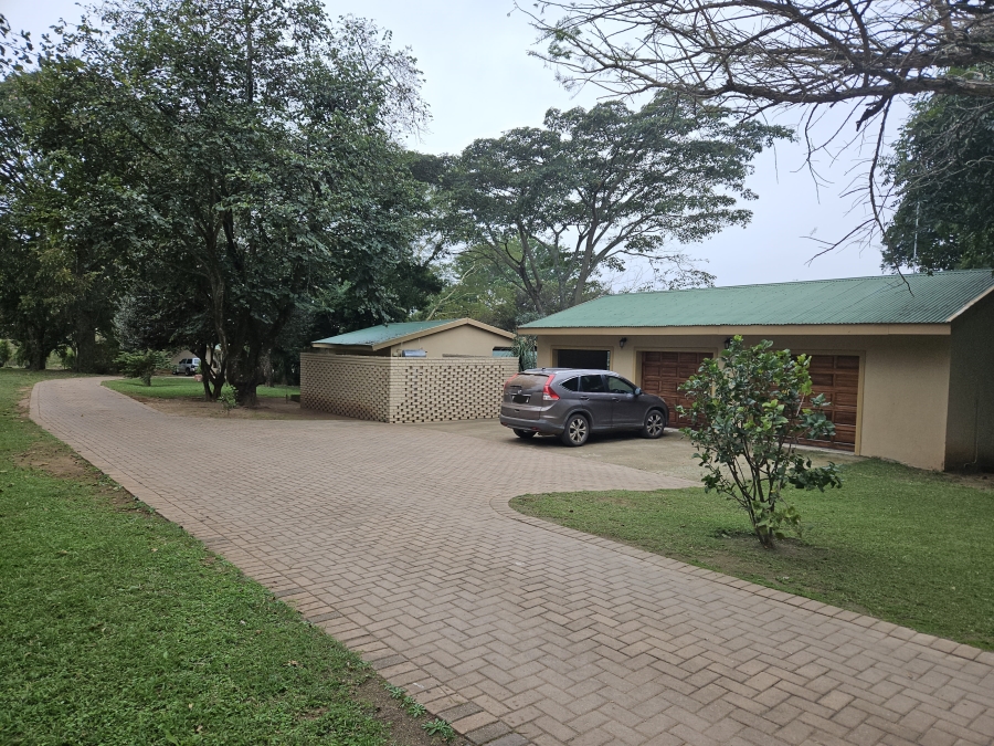 7 Bedroom Property for Sale in White River Mpumalanga