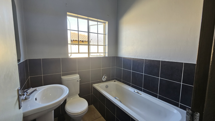 3 Bedroom Property for Sale in Stonehenge Mpumalanga