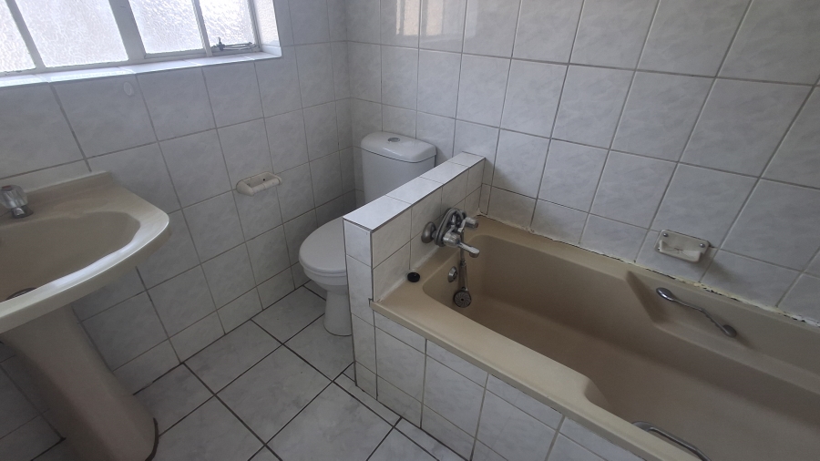 3 Bedroom Property for Sale in Nelspruit Ext 14 Mpumalanga