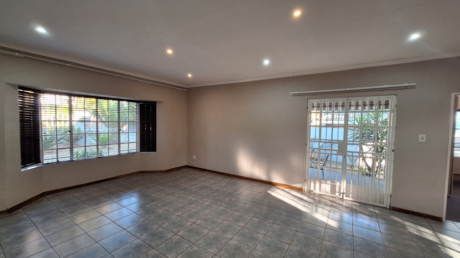 To Let 3 Bedroom Property for Rent in Nelspruit Ext 14 Mpumalanga