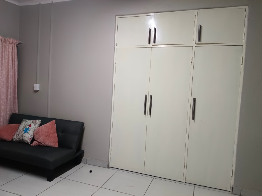 To Let 1 Bedroom Property for Rent in Colts Hill Mpumalanga