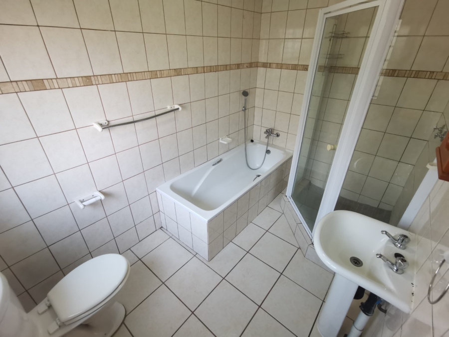 To Let 1 Bedroom Property for Rent in Nelspruit Ext 29 Mpumalanga