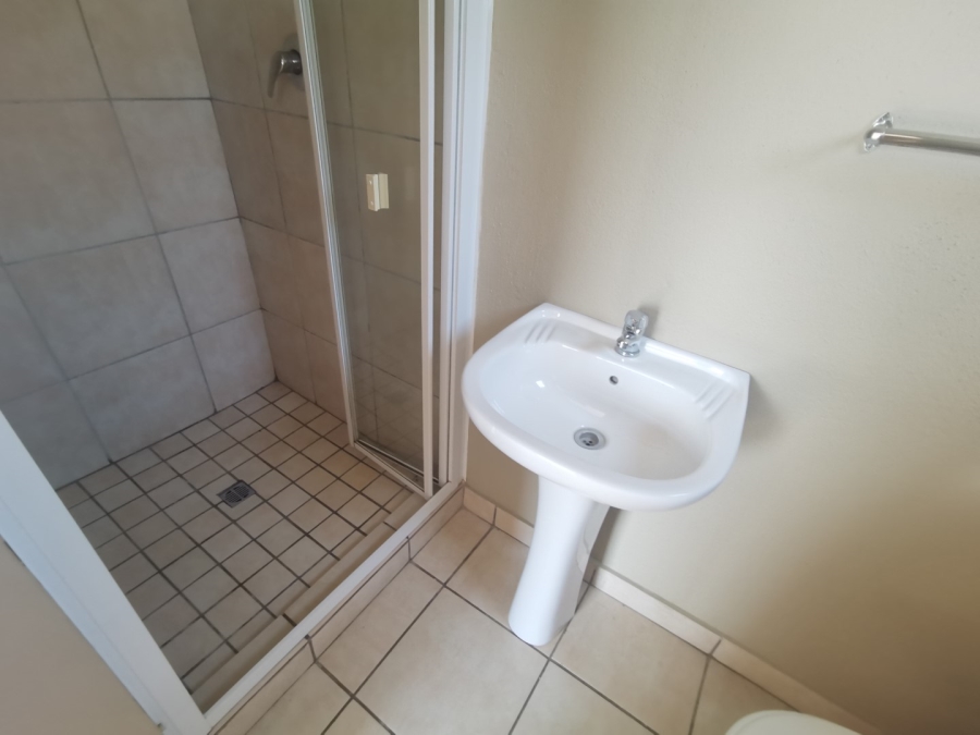 To Let 2 Bedroom Property for Rent in Nelspruit Mpumalanga