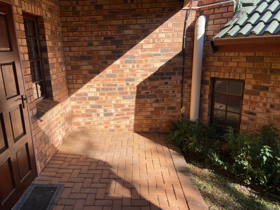 1 Bedroom Property for Sale in White River Ext 15 Mpumalanga