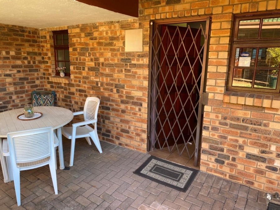 1 Bedroom Property for Sale in White River Ext 15 Mpumalanga