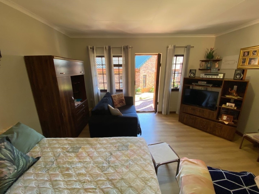 1 Bedroom Property for Sale in White River Ext 15 Mpumalanga