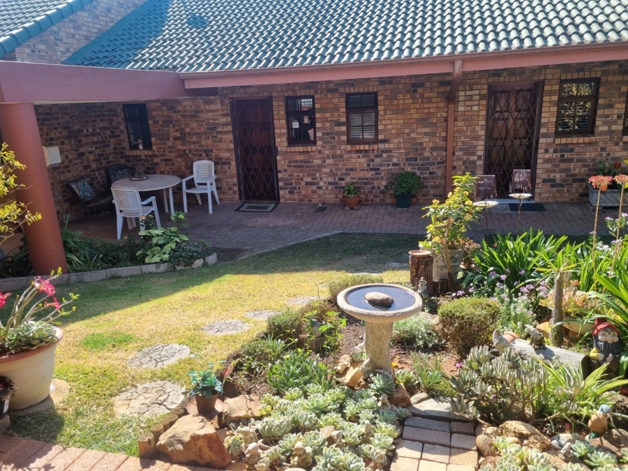 1 Bedroom Property for Sale in White River Ext 15 Mpumalanga