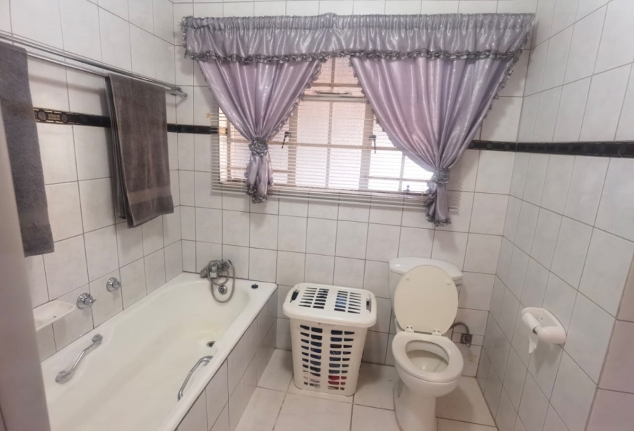 4 Bedroom Property for Sale in West Acres Mpumalanga