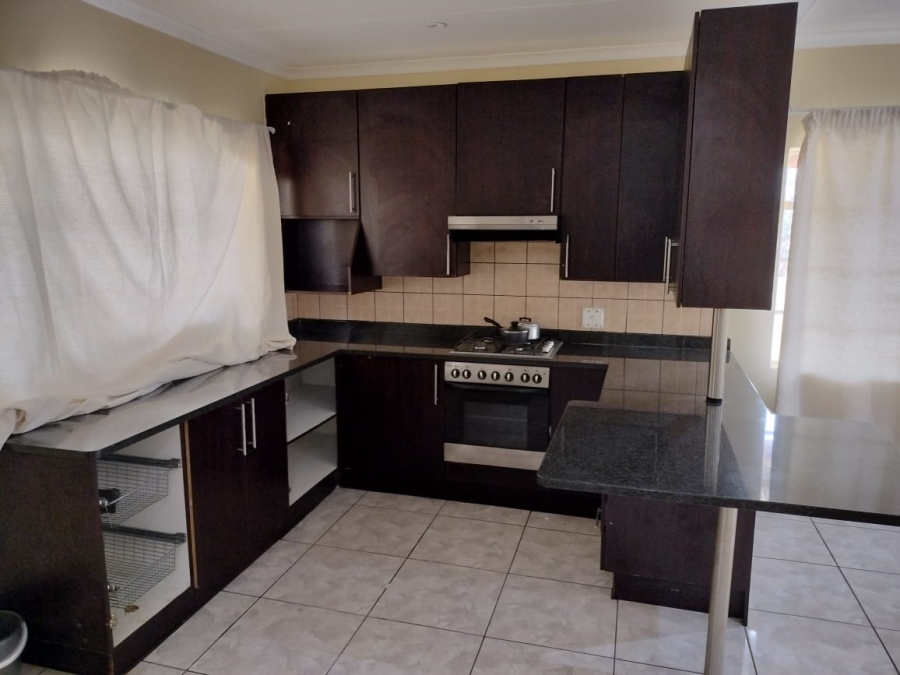 To Let 3 Bedroom Property for Rent in Sonheuwel Mpumalanga