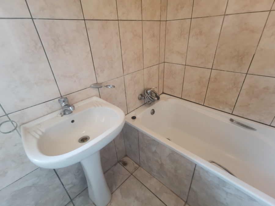 To Let 3 Bedroom Property for Rent in Sonheuwel Mpumalanga