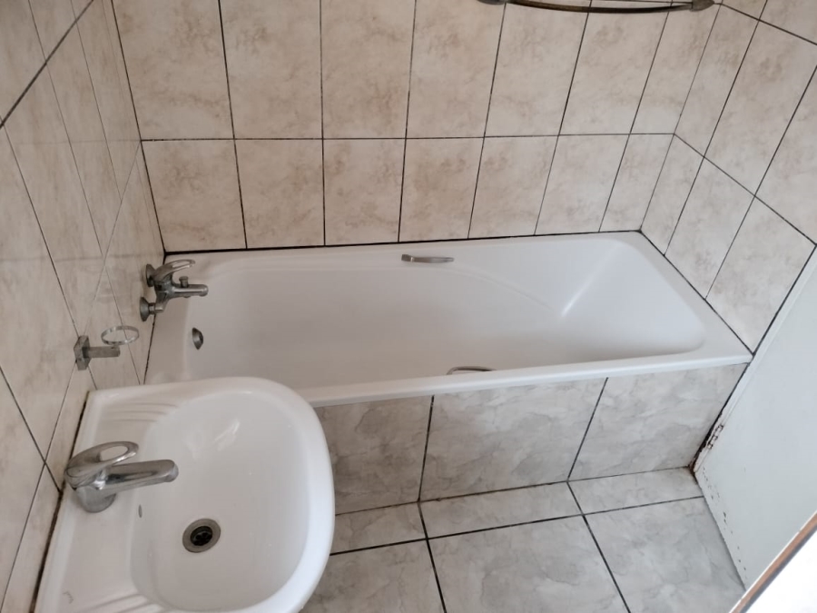 To Let 3 Bedroom Property for Rent in Sonheuwel Mpumalanga