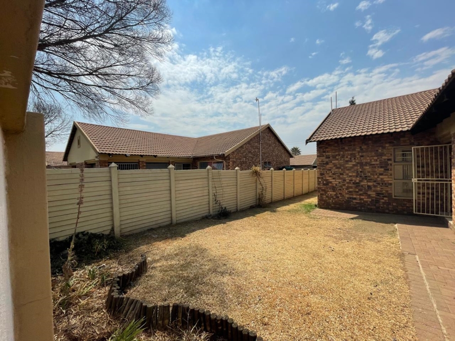 To Let 2 Bedroom Property for Rent in Trichardt Mpumalanga