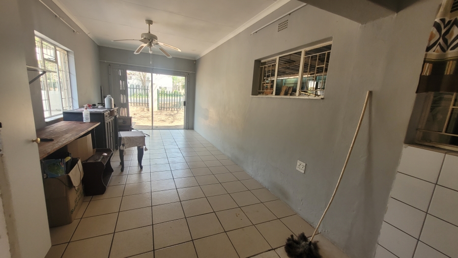 To Let 4 Bedroom Property for Rent in Nelspruit Ext 8 Mpumalanga