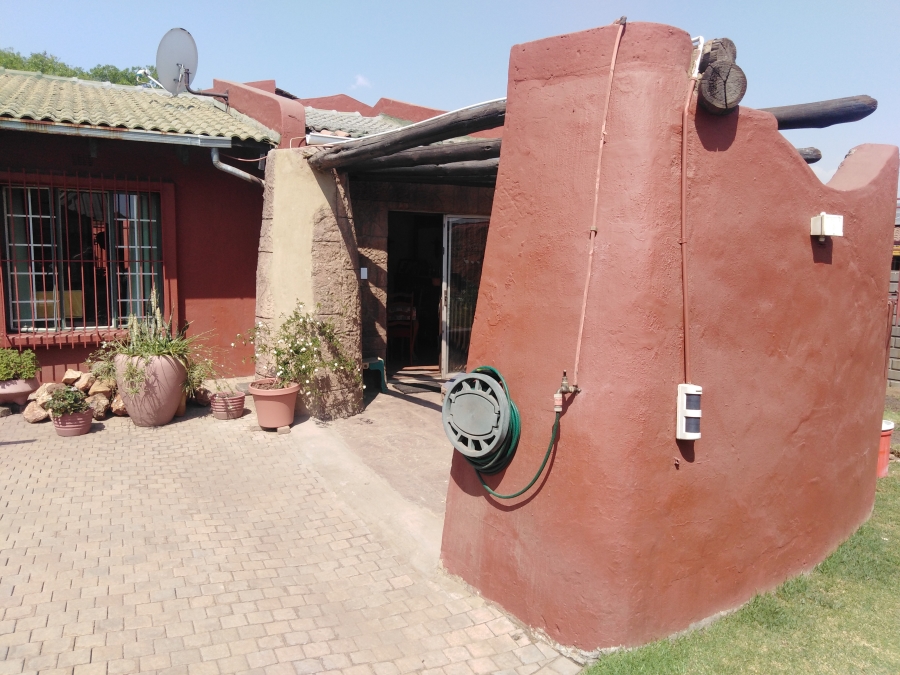 5 Bedroom Property for Sale in Reyno Ridge Mpumalanga