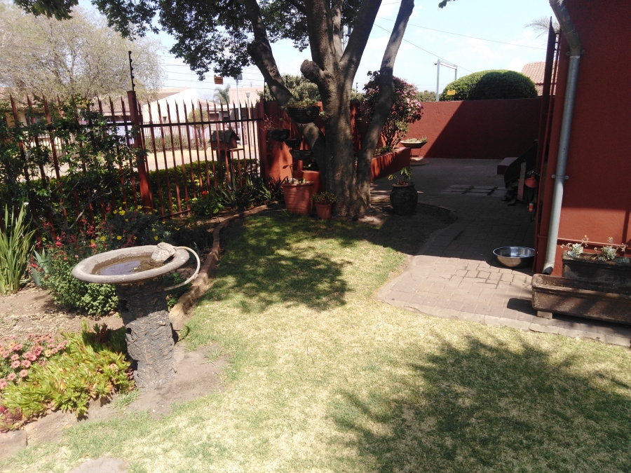 5 Bedroom Property for Sale in Reyno Ridge Mpumalanga