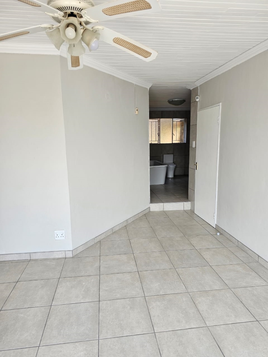 3 Bedroom Property for Sale in Sonheuwel Ext 1 Mpumalanga