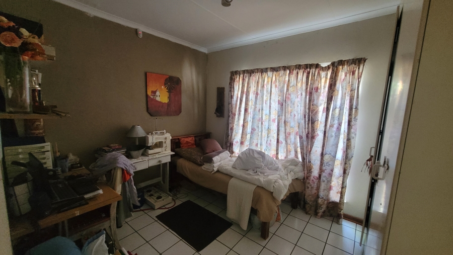 To Let 3 Bedroom Property for Rent in West Acres Mpumalanga