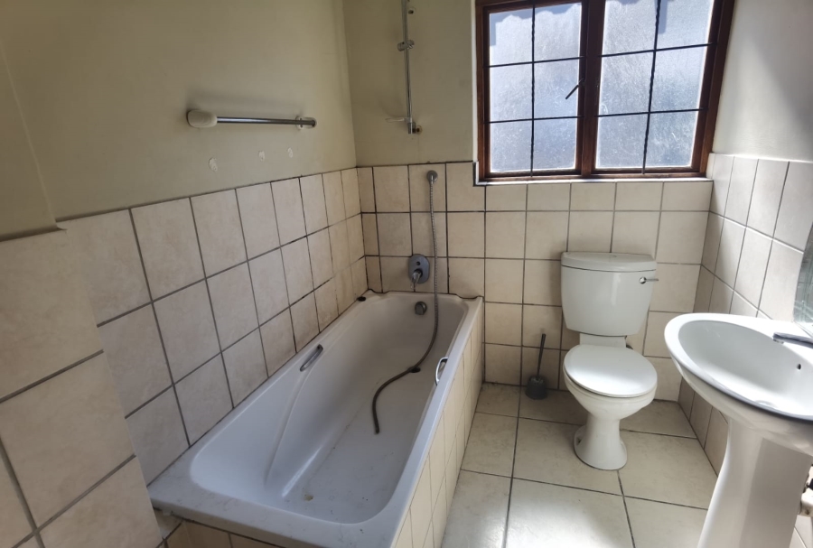 To Let 2 Bedroom Property for Rent in Nelspruit Ext 29 Mpumalanga