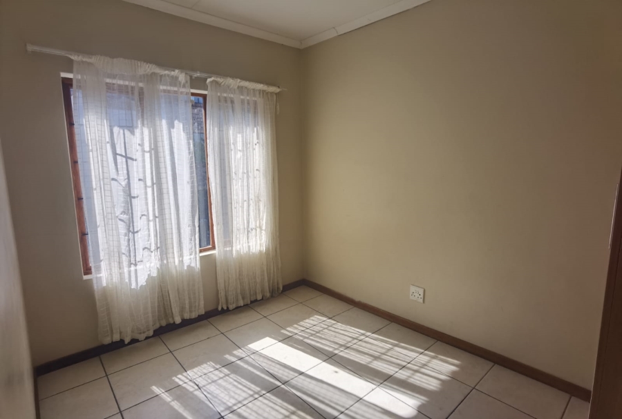 To Let 2 Bedroom Property for Rent in Nelspruit Ext 29 Mpumalanga