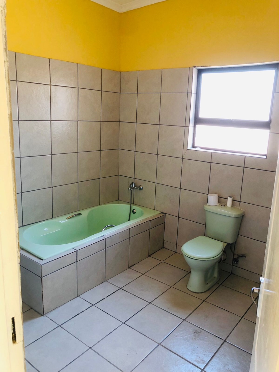 3 Bedroom Property for Sale in Kamagugu Mpumalanga