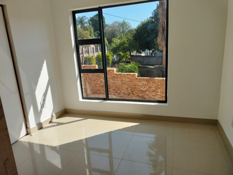 To Let 2 Bedroom Property for Rent in West Acres Mpumalanga