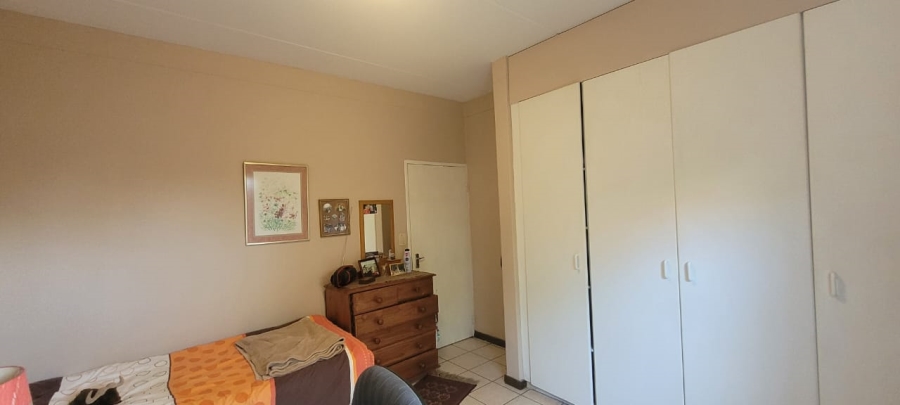 To Let 2 Bedroom Property for Rent in Sonheuwel Mpumalanga