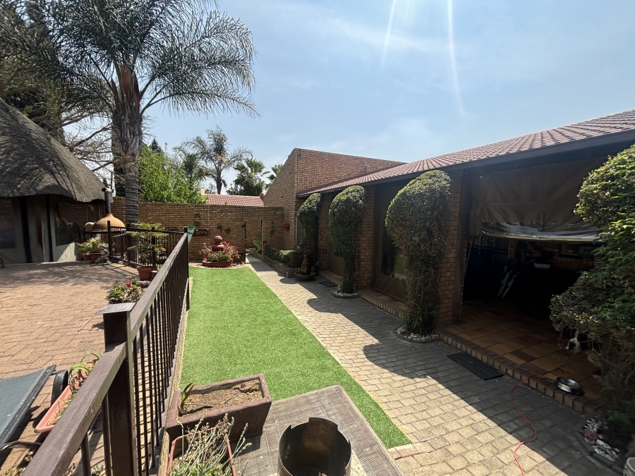 3 Bedroom Property for Sale in Die Heuwel Ext 4 Mpumalanga