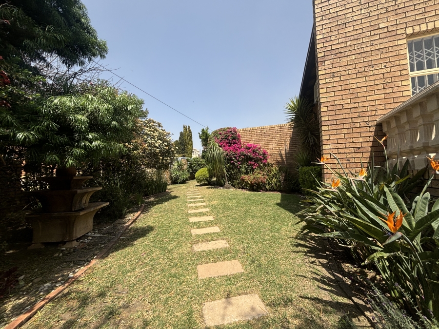 3 Bedroom Property for Sale in Die Heuwel Ext 4 Mpumalanga