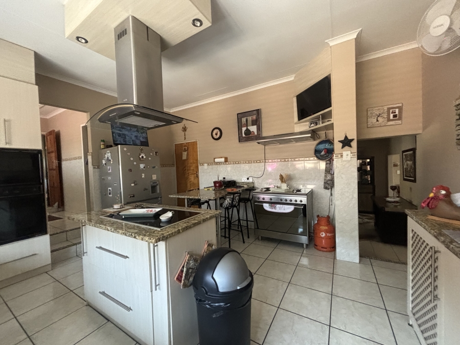 3 Bedroom Property for Sale in Die Heuwel Ext 4 Mpumalanga