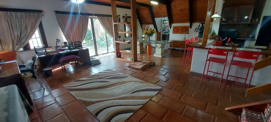 9 Bedroom Property for Sale in White River Mpumalanga