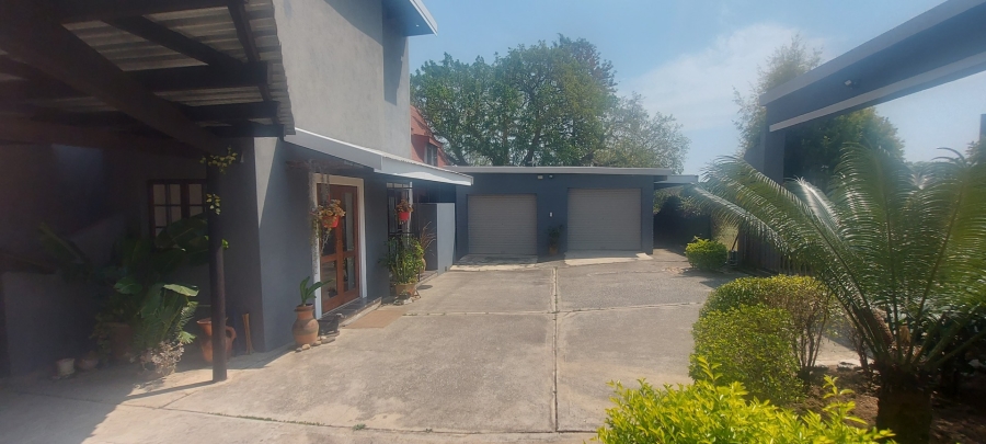 9 Bedroom Property for Sale in White River Mpumalanga