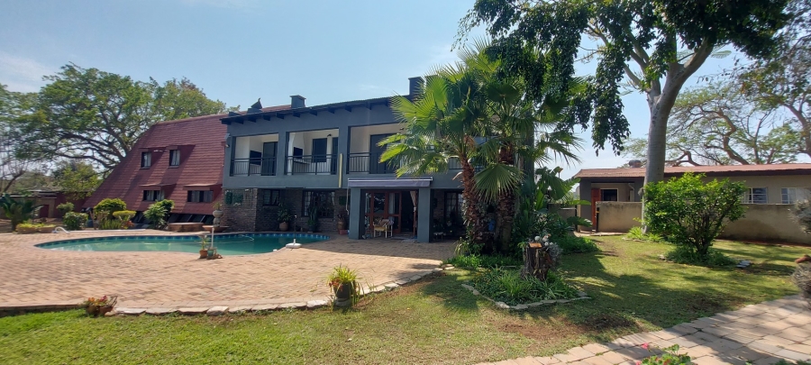 9 Bedroom Property for Sale in White River Mpumalanga