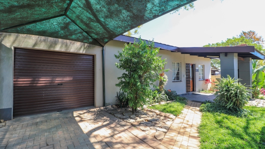 9 Bedroom Property for Sale in White River Mpumalanga